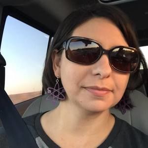 Meet your Posher, Denise